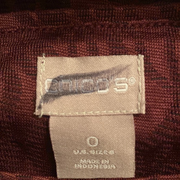 Chico’s Women Textured Ruched Sleeve Top Size 0 Maroon 3/4 Sleeves Blouse Office - Picture 8 of 11